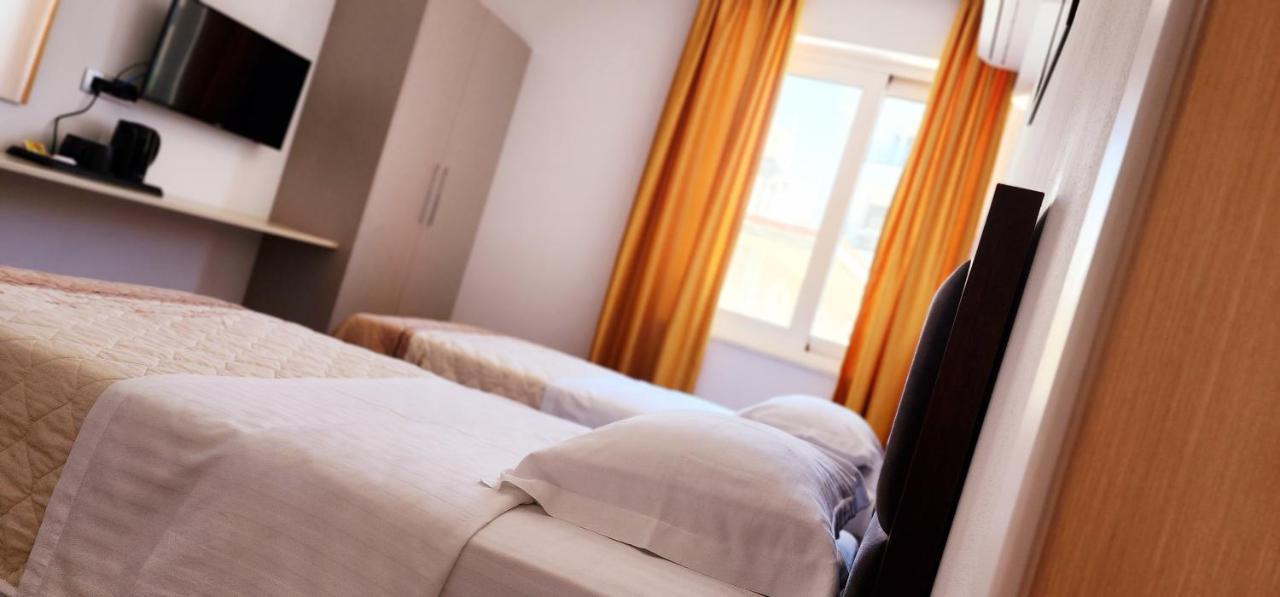 3B Suites Boutique Hotel Sarandë Exteriör bild