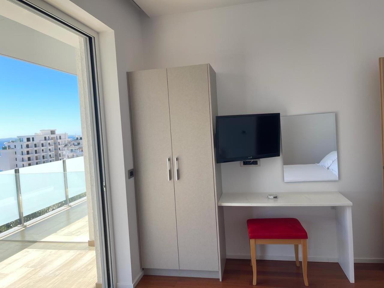 3B Suites Boutique Hotel Sarandë Exteriör bild