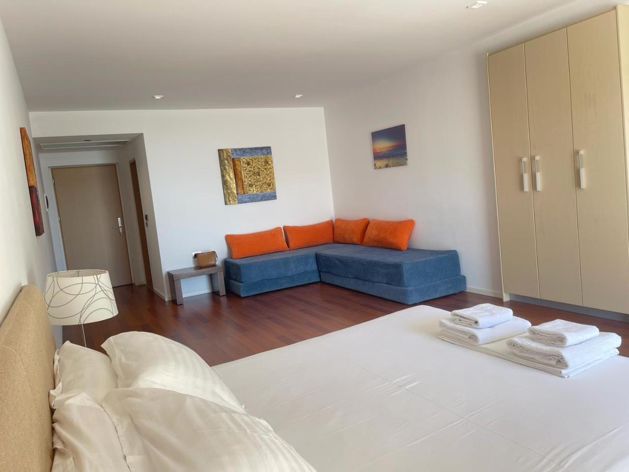 3B Suites Boutique Hotel Sarandë Exteriör bild