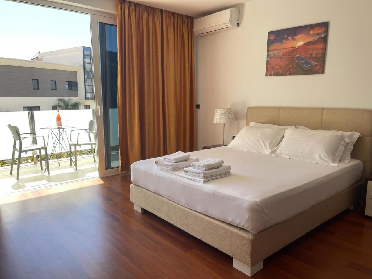 3B Suites Boutique Hotel Sarandë Exteriör bild