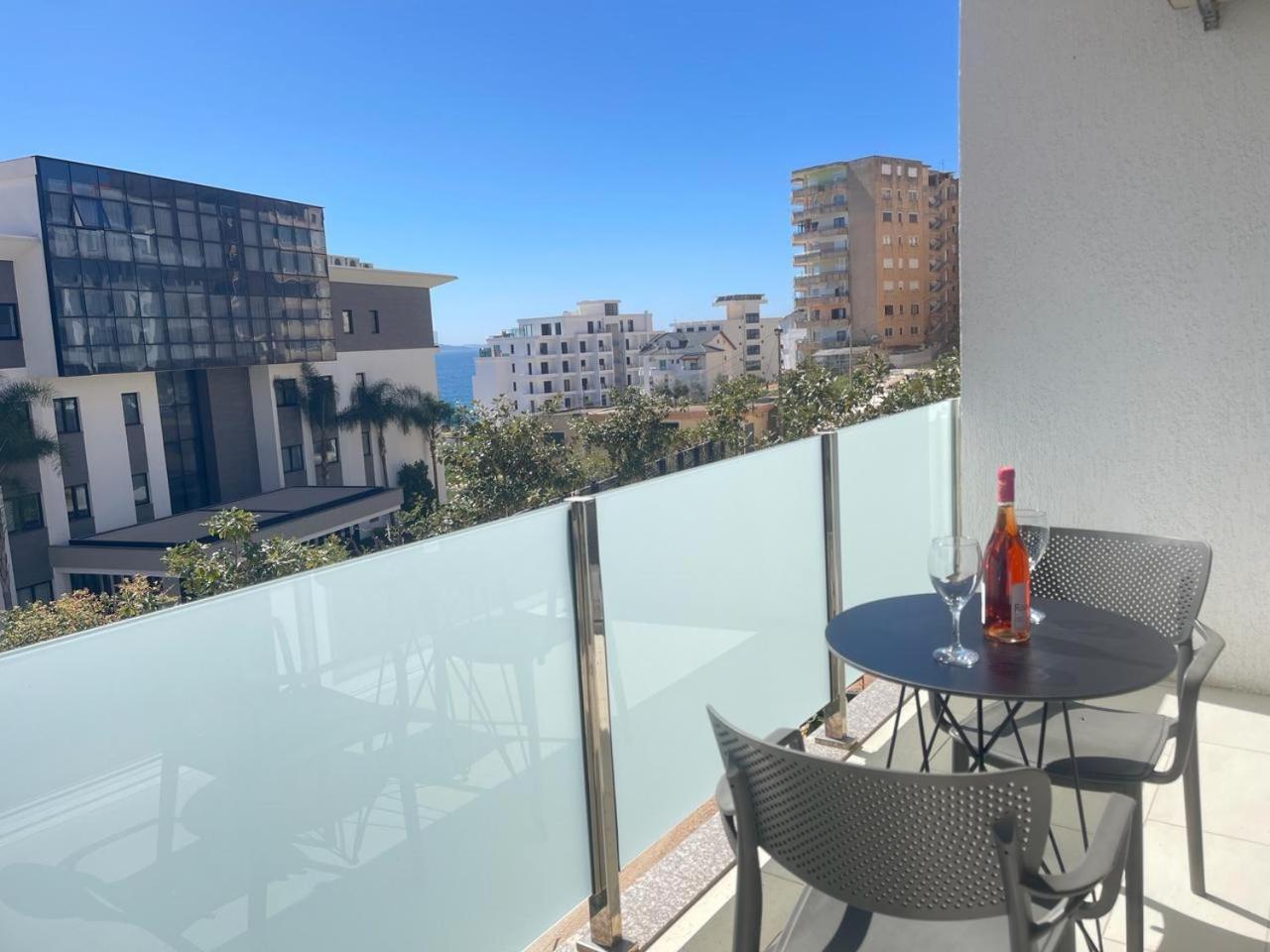 3B Suites Boutique Hotel Sarandë Exteriör bild