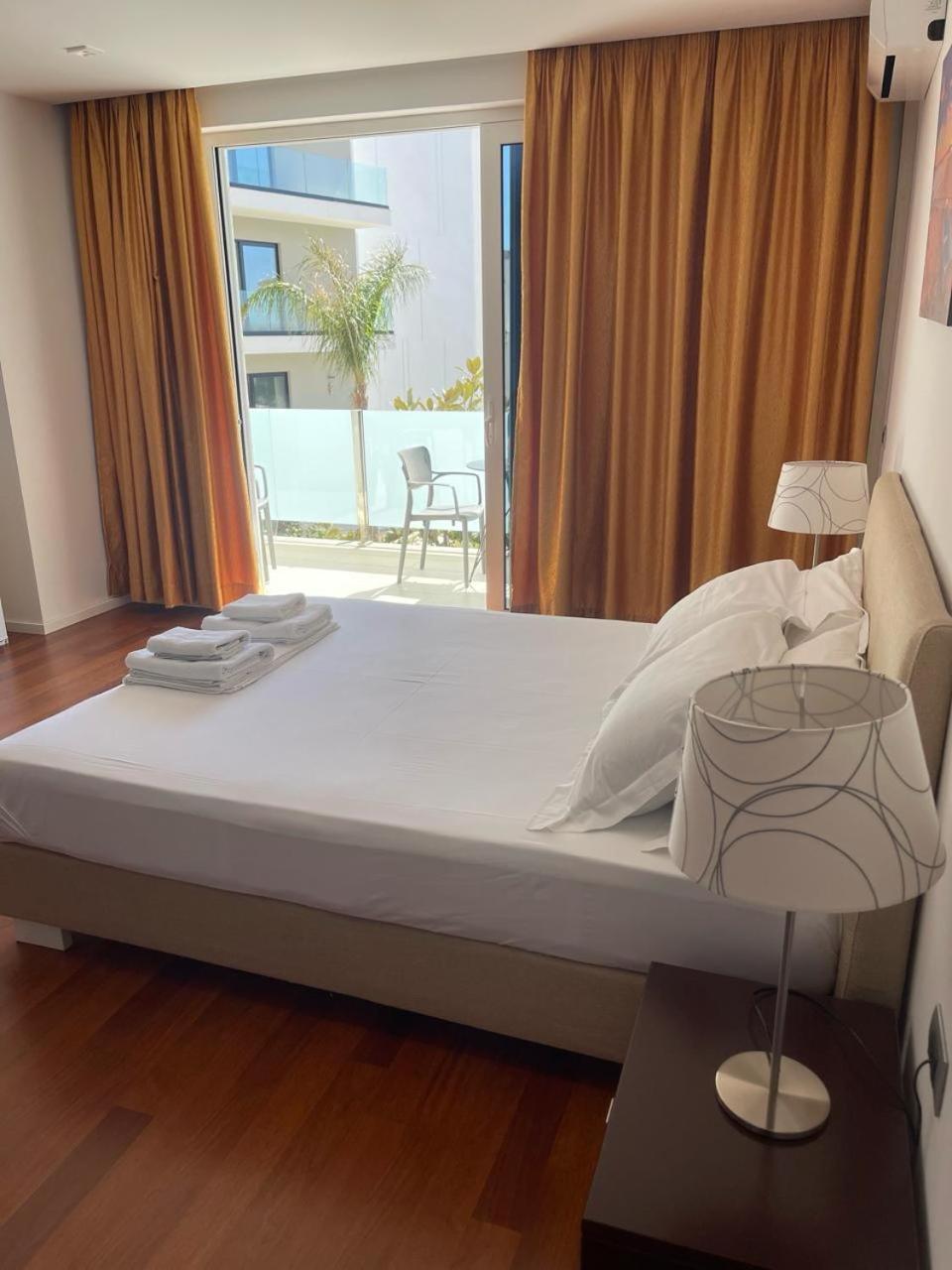 3B Suites Boutique Hotel Sarandë Exteriör bild